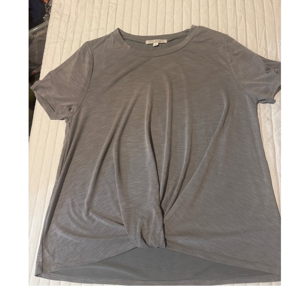 Elegant Gray Short Sleeve Women's Top